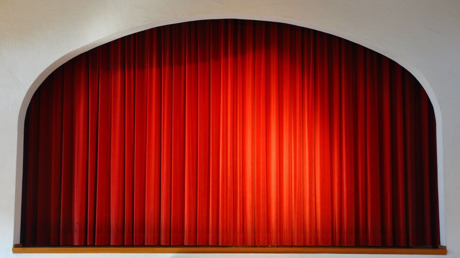 stage-406306_pixabay_ptdh