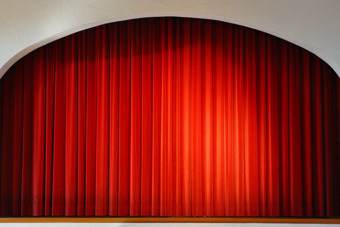stage-406306_pixabay_ptdh